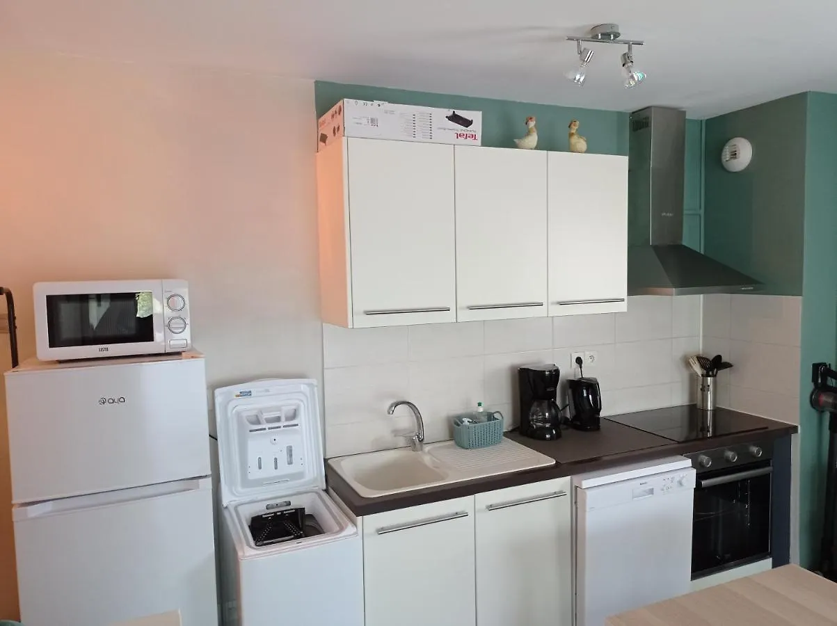 Appartement T2 avec Terrasse, Parking et Clim - LE SOLEIL DU LUBERON à LʼIsle-sur-la-Sorgue